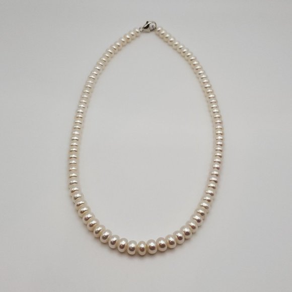 16 Inch 925 Sterling Silver Beautiful Pearls Necklace - Picture 2 of 7